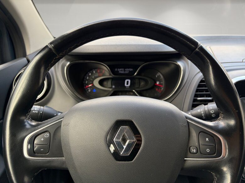 2019 Renault Captur — fotografija 10
