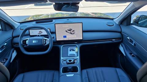 2026 Geely Starray EM-i — sličica 9