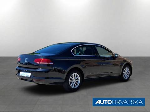2019 Volkswagen Passat — sličica 7