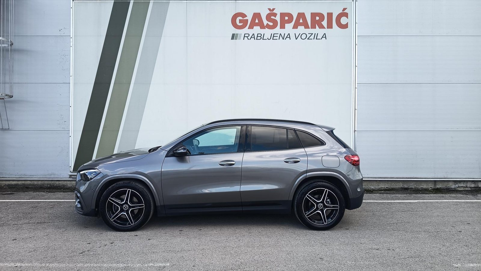 2026 Mercedes-Benz GLA AMG Line — fotografija 4