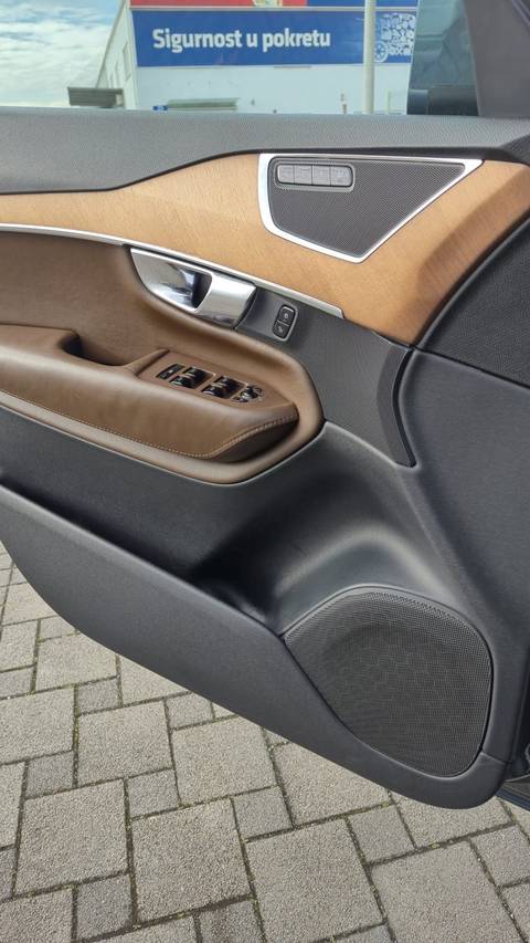 2018 Volvo XC90 — sličica 23