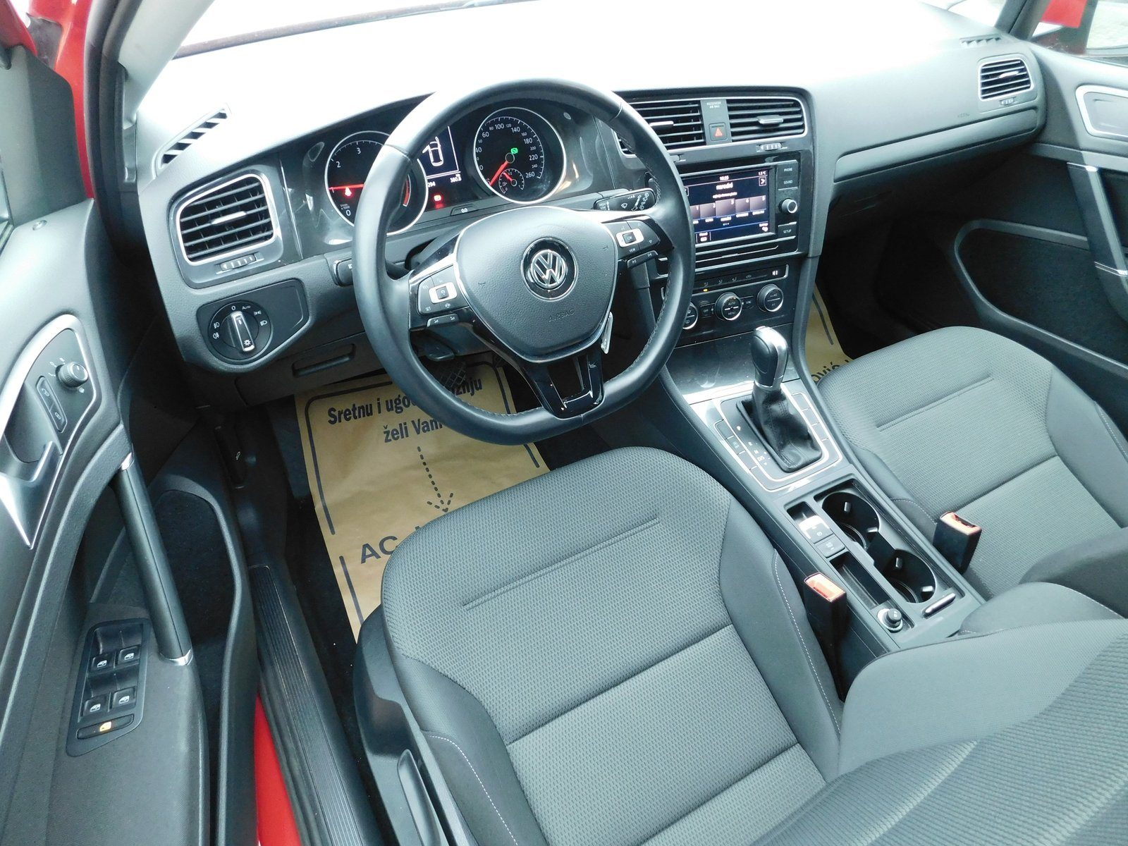 2019 Volkswagen Golf — fotografija 8