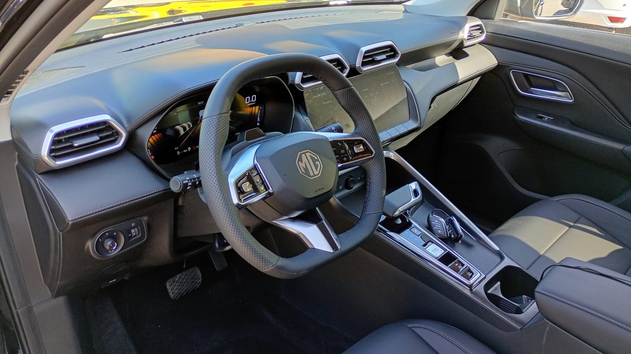 2026 MG ZS — fotografija 9