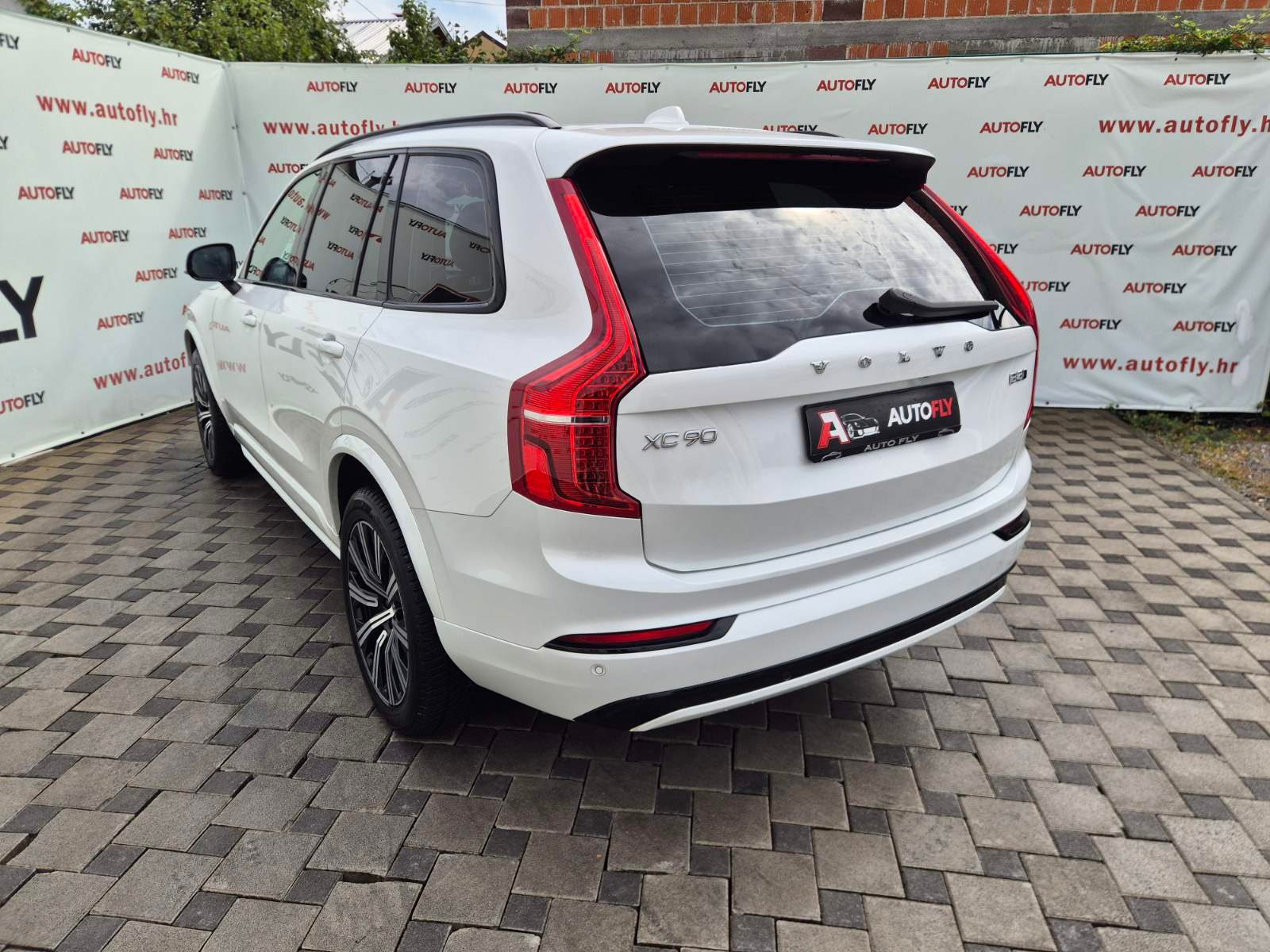 2022 Volvo XC90 R-Design — fotografija 6