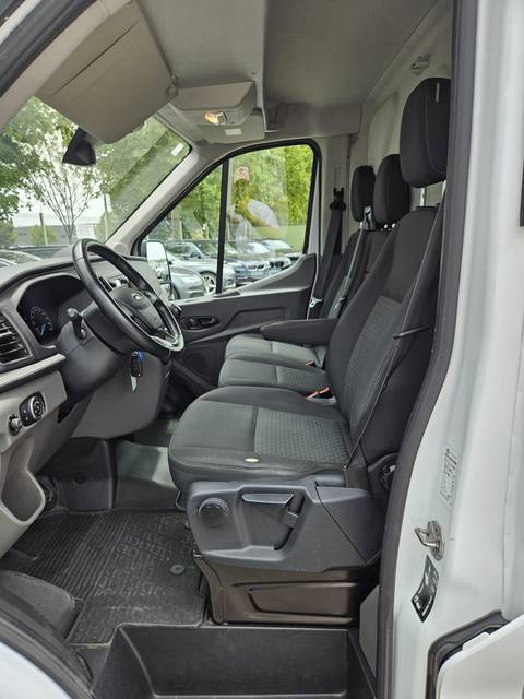 2022 Ford Transit — sličica 10
