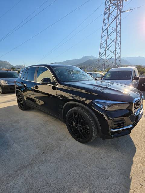 2022 BMW X5 — sličica 2