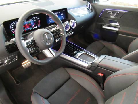 2025 Mercedes-Benz GLA — sličica 17
