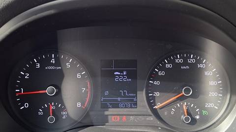 2020 Kia Stonic — sličica 18