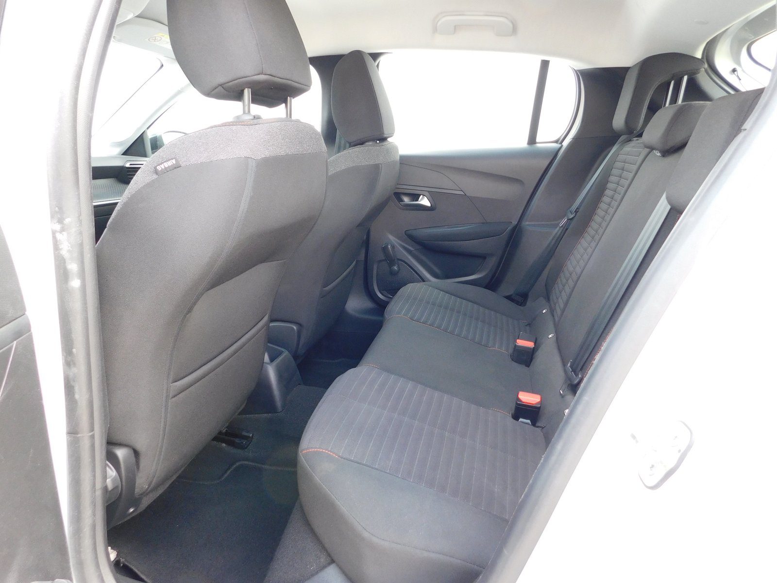 2022 Peugeot 208 — fotografija 10