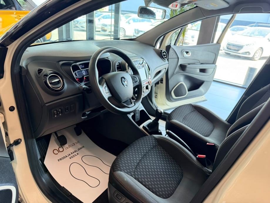 2019 Renault Captur — fotografija 14