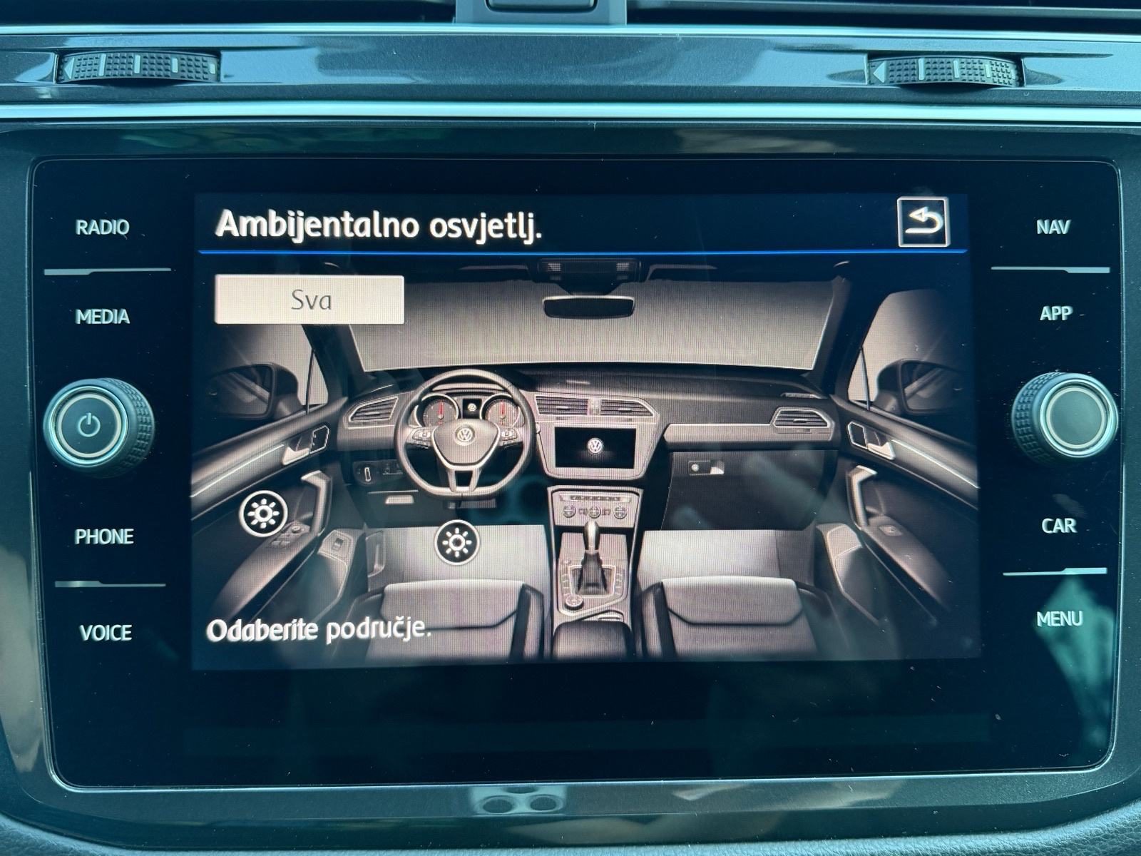 2020 Volkswagen Tiguan — fotografija 14