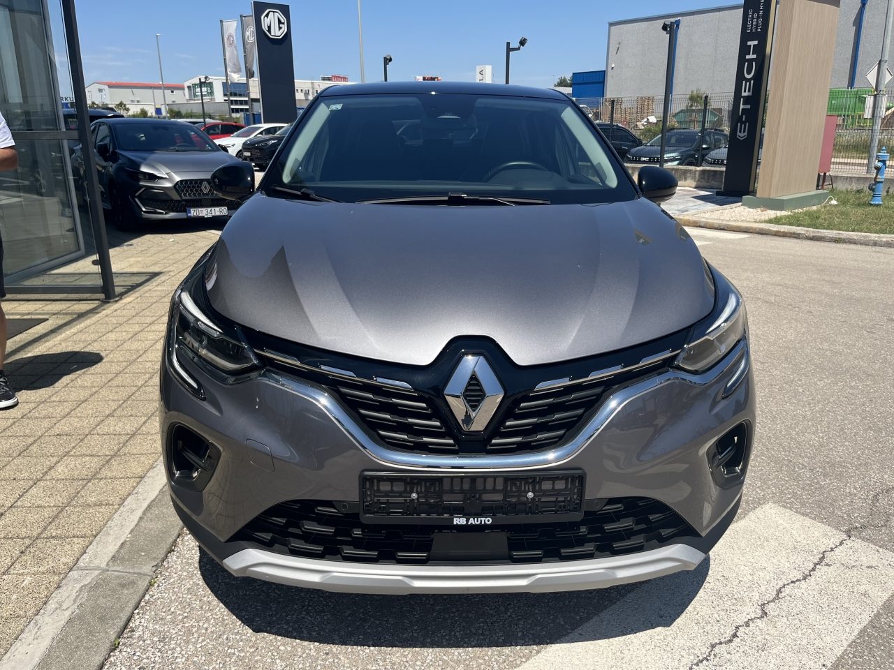 2024 Renault Captur — fotografija 3