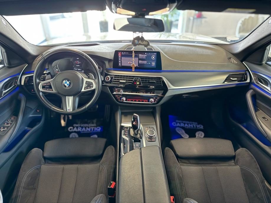 2020 BMW Serija 5 — fotografija 17