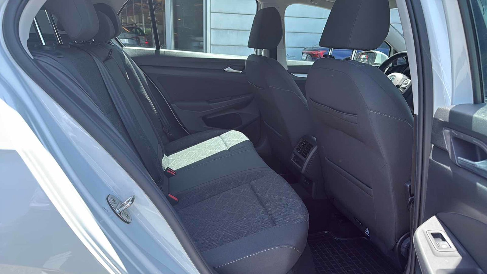 2022 Volkswagen Golf — fotografija 10