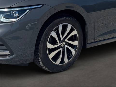2022 Volkswagen Golf — sličica 6
