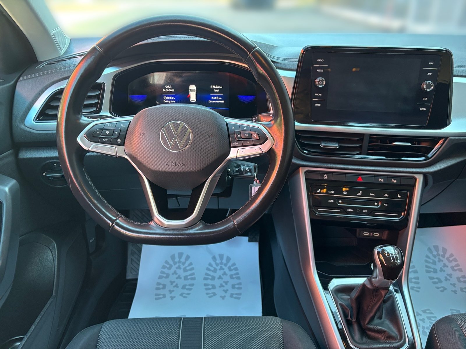 2023 Volkswagen T-Roc — fotografija 17