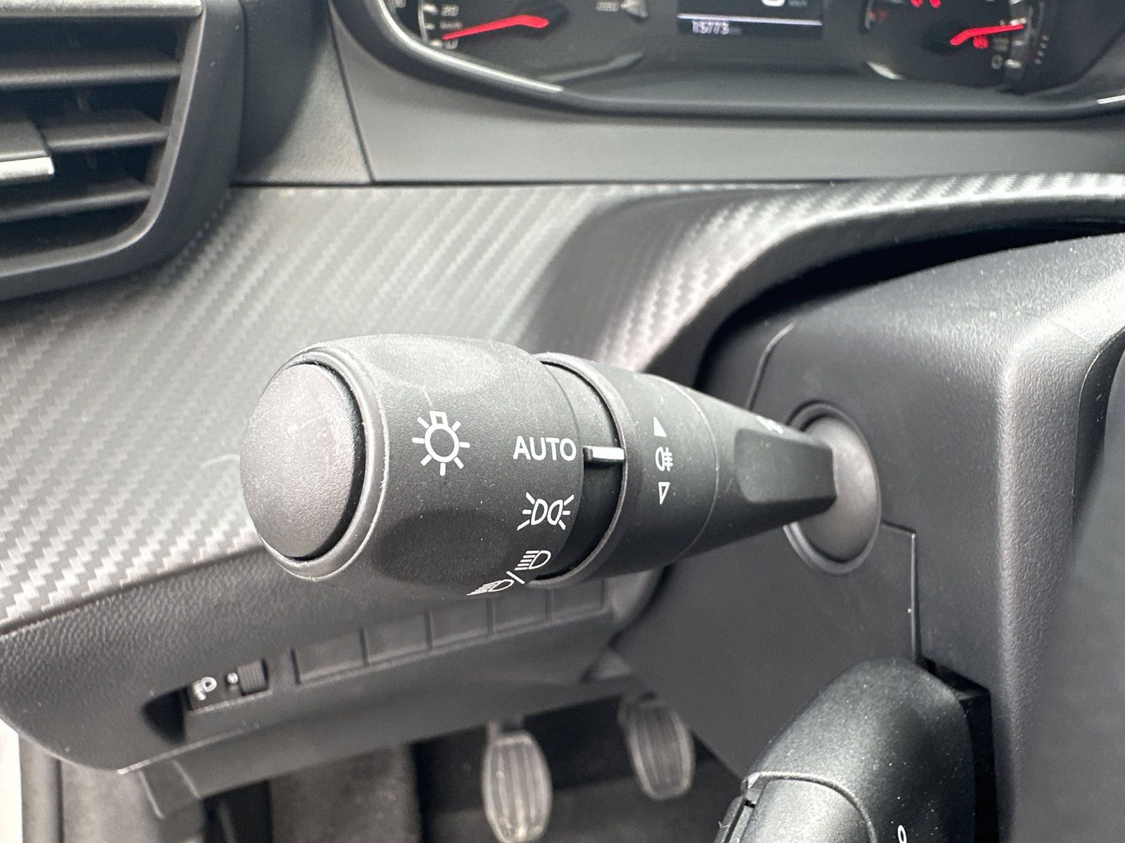 2024 Peugeot 208 — fotografija 25