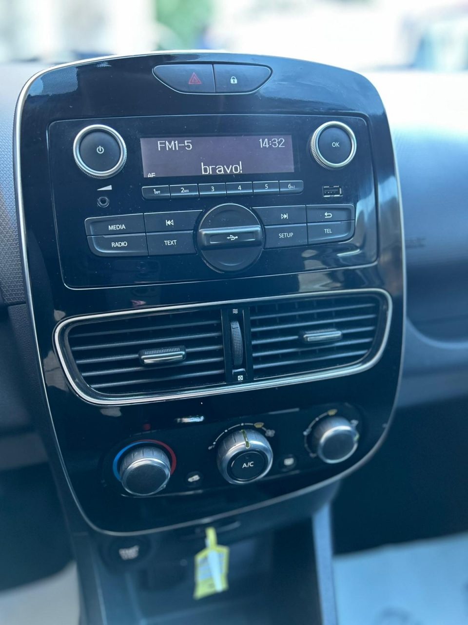 2019 Renault Clio IV — fotografija 10