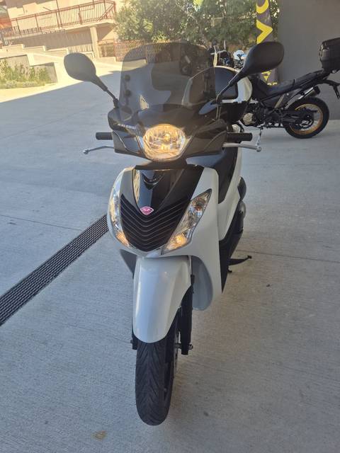 2011 Honda SH125I Sport — sličica 11