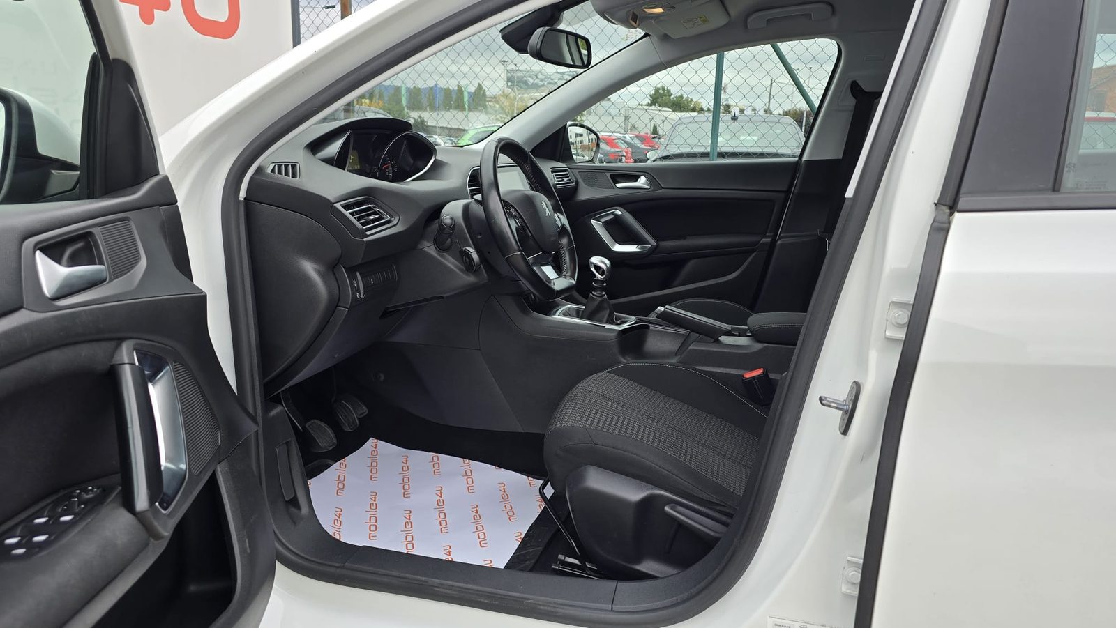 2018 Peugeot 308 — fotografija 7