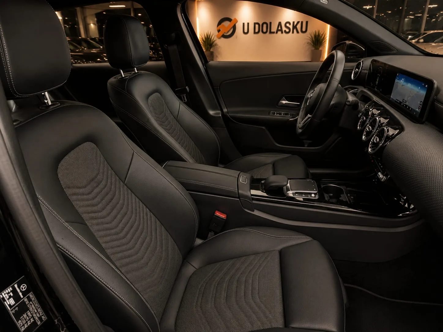 2021 Mercedes-Benz A-klasa — fotografija 4