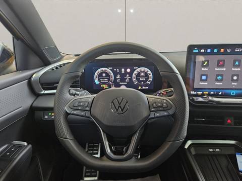 2026 Volkswagen T-Roc R-Line — sličica 13