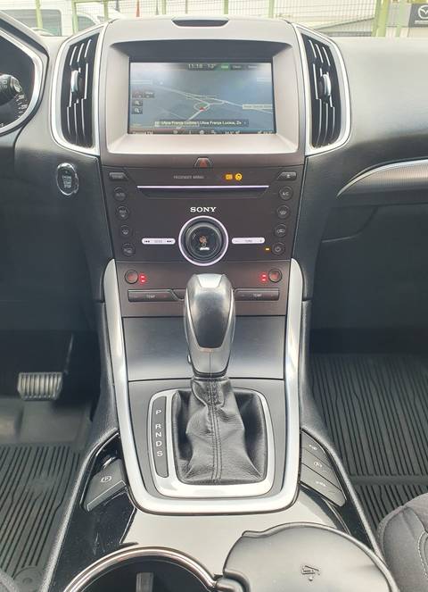 2016 Ford Edge — sličica 12