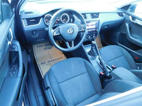 2017 Škoda Octavia Combi — sličica 8