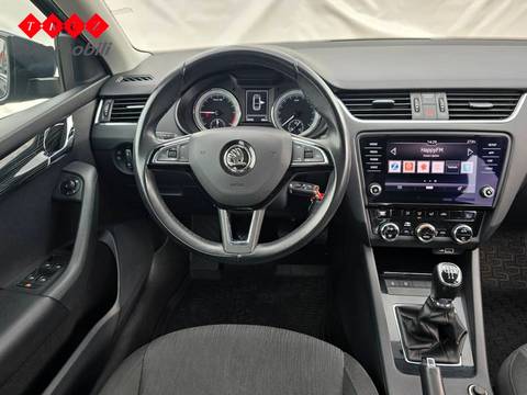 2020 Škoda Octavia — sličica 10