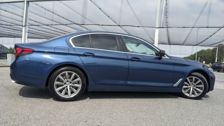 2022 BMW Serija 5 — fotografija 4