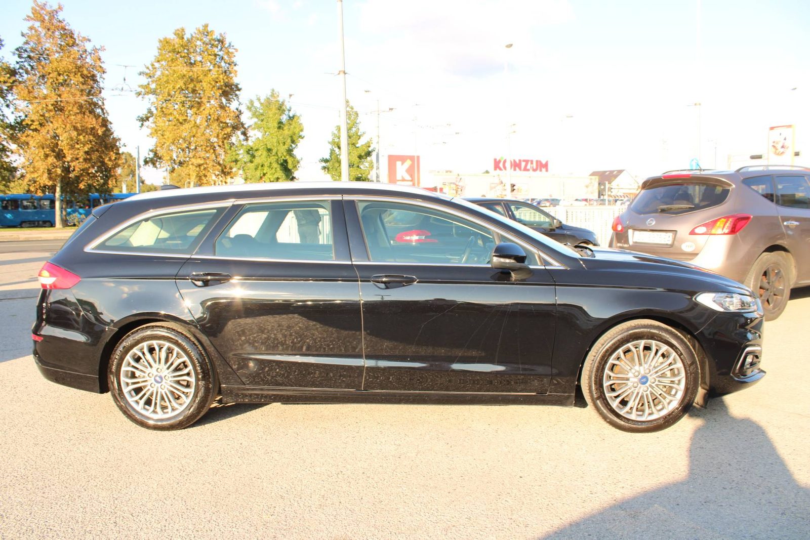 2020 Ford Mondeo karavan — fotografija 4