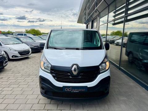2015 Renault Trafic — sličica 3