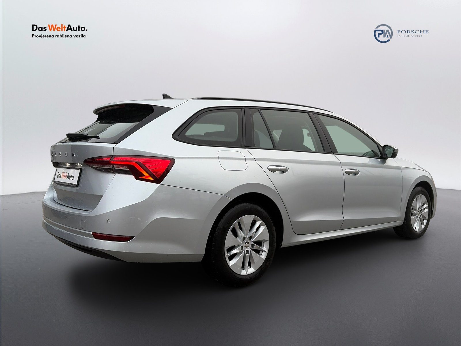 2020 Škoda Octavia Combi — fotografija 5