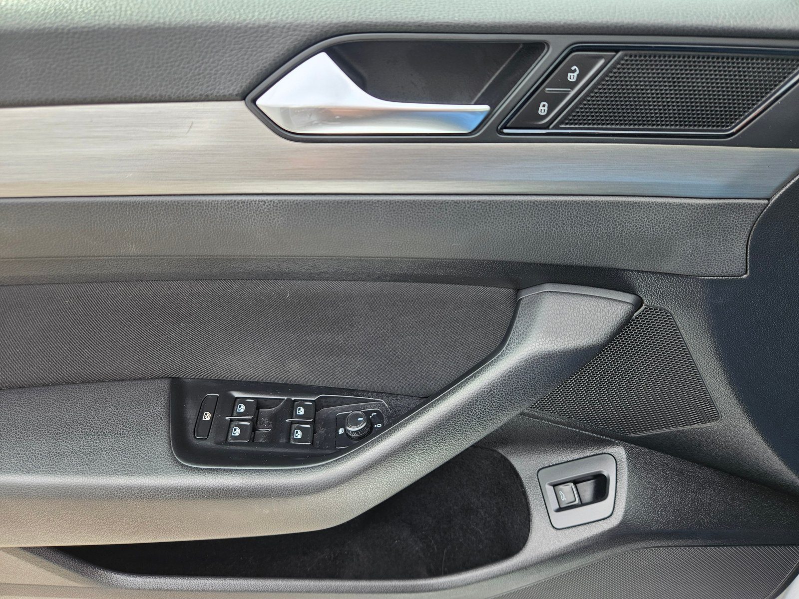 2019 Volkswagen Passat — fotografija 19