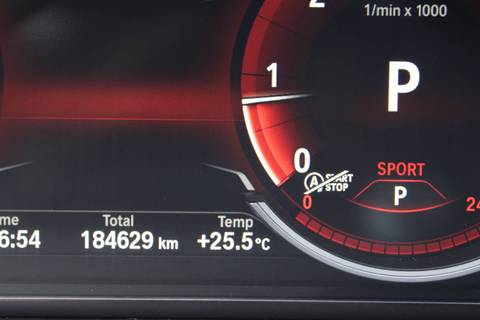 2016 BMW Serija 5 — sličica 20