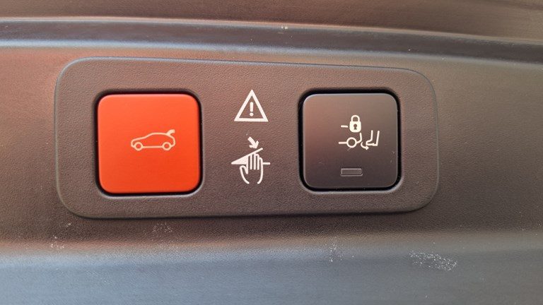 2021 Peugeot 5008 — fotografija 26
