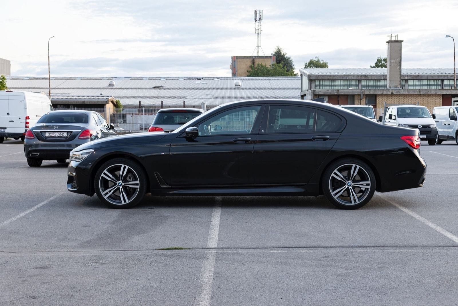 2016 BMW Serija 7 — fotografija 8