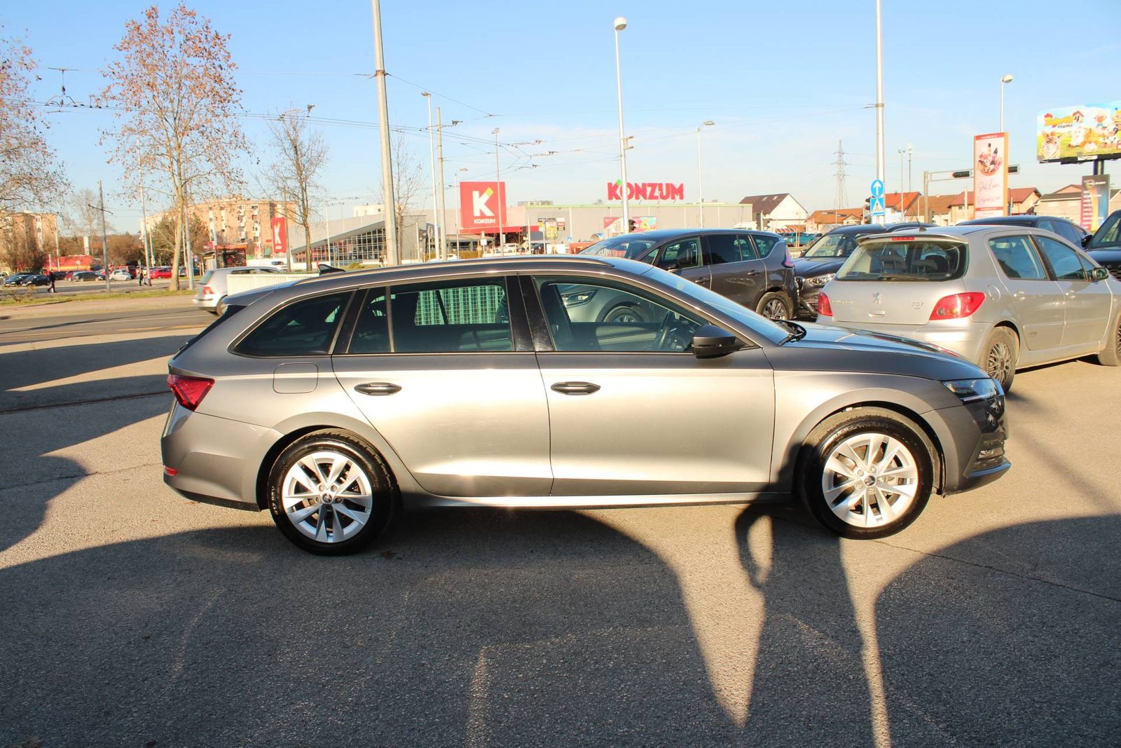 2023 Škoda Octavia Combi — fotografija 4