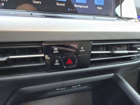 2020 Volkswagen Golf — sličica 14