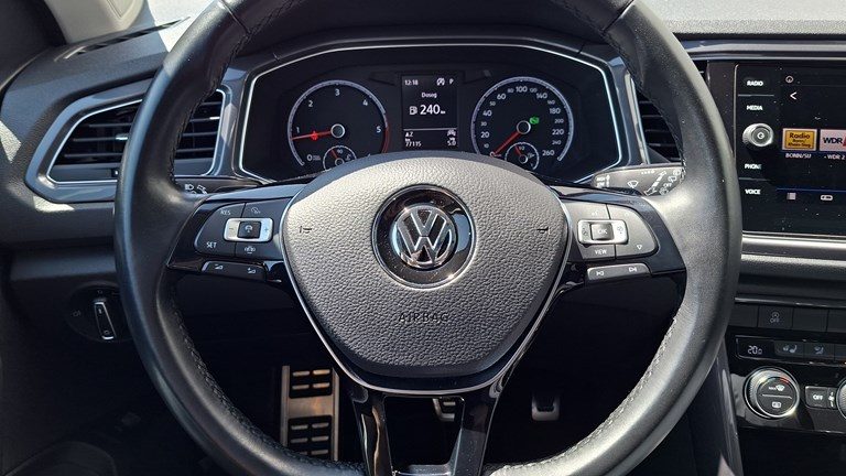 2020 Volkswagen T-Roc — fotografija 19