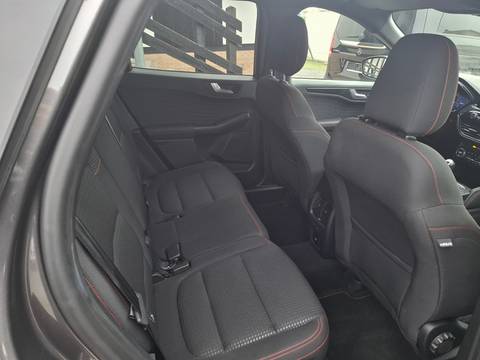 2020 Ford Kuga — sličica 9
