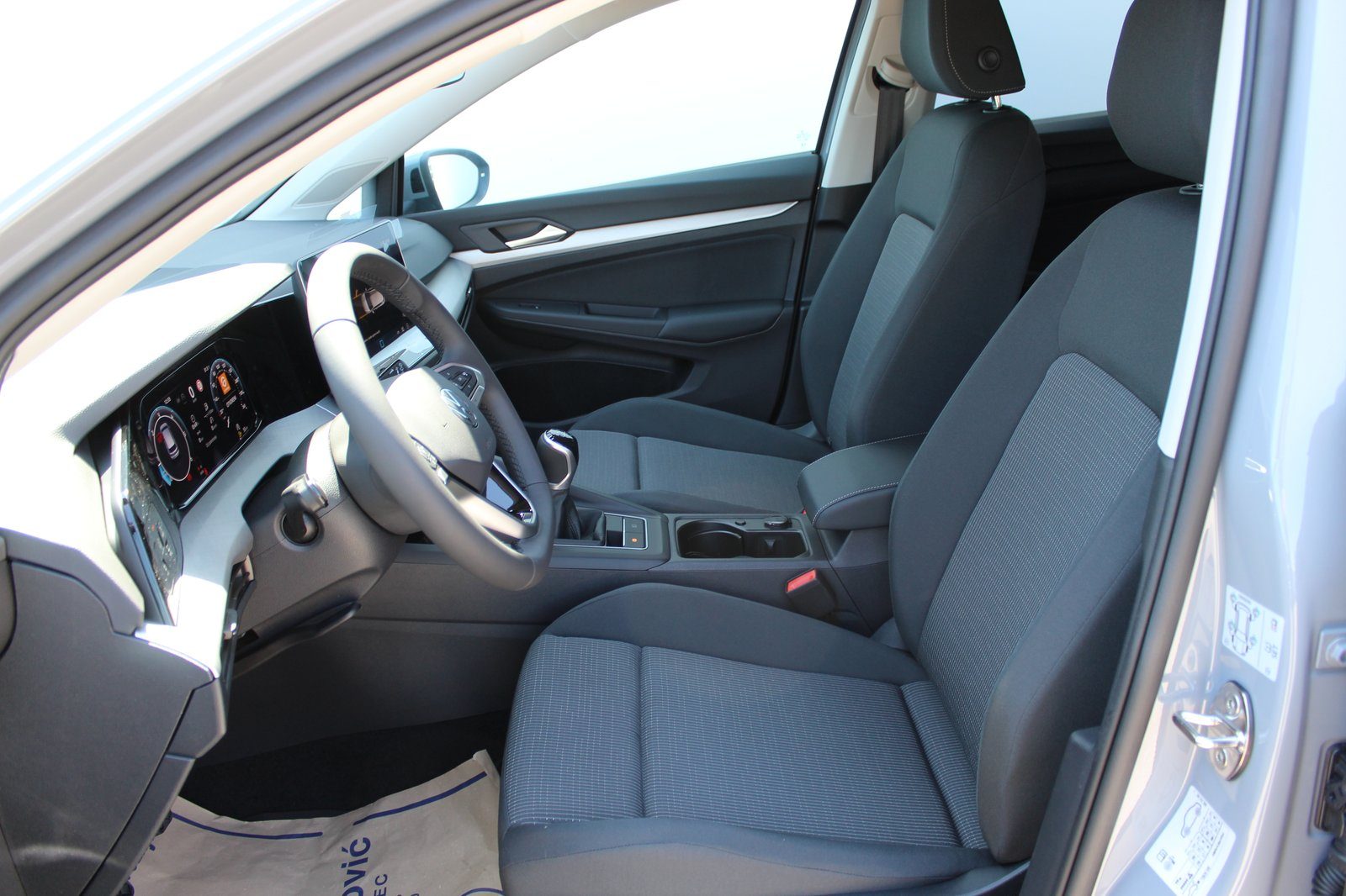2026 Volkswagen Golf — fotografija 7