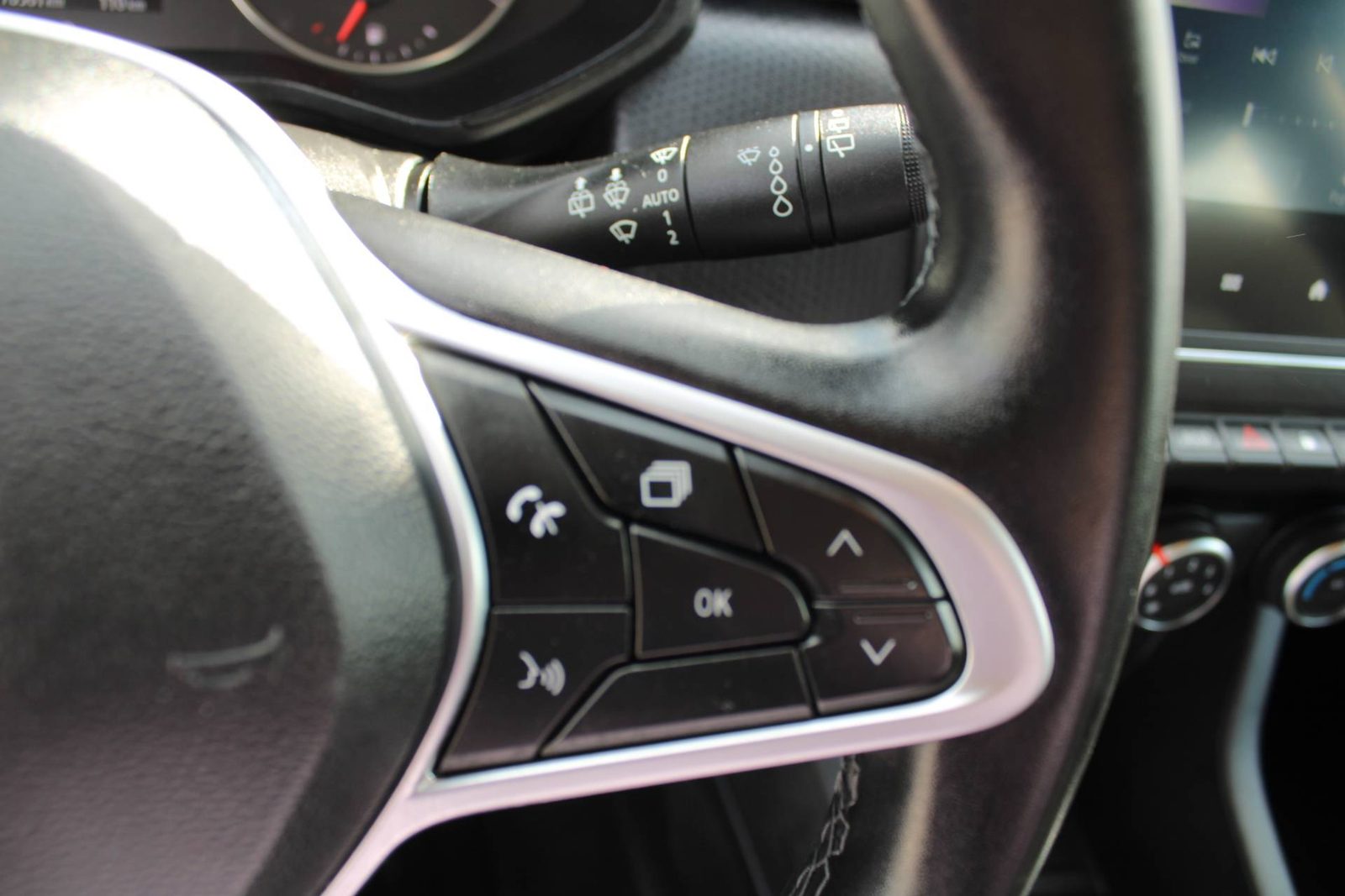 2023 Renault Clio — fotografija 16