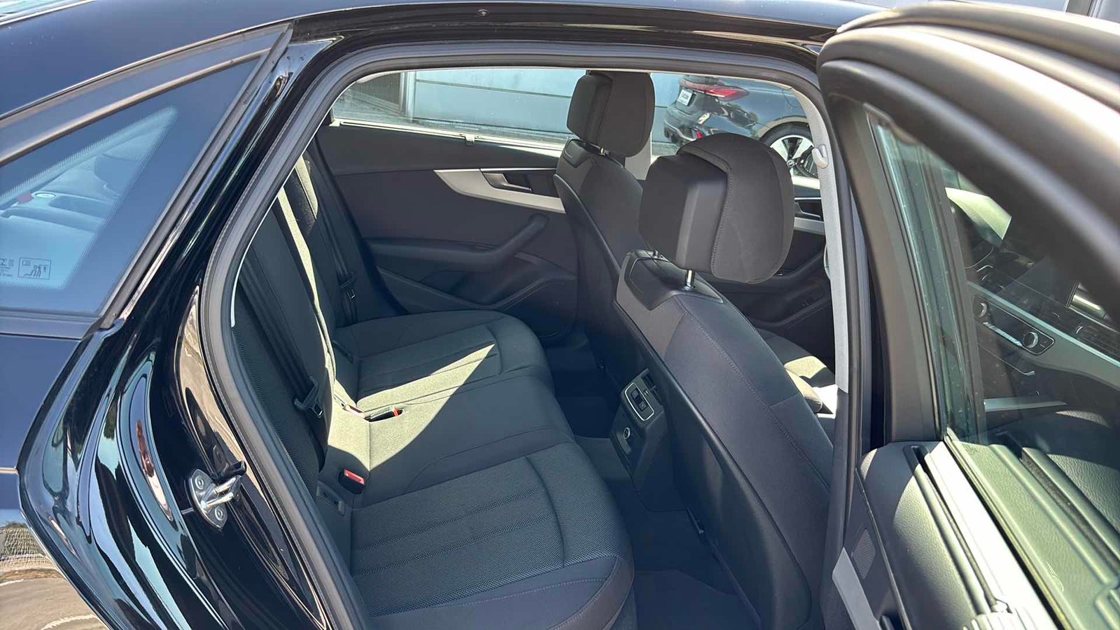 2021 Audi A4 — fotografija 10