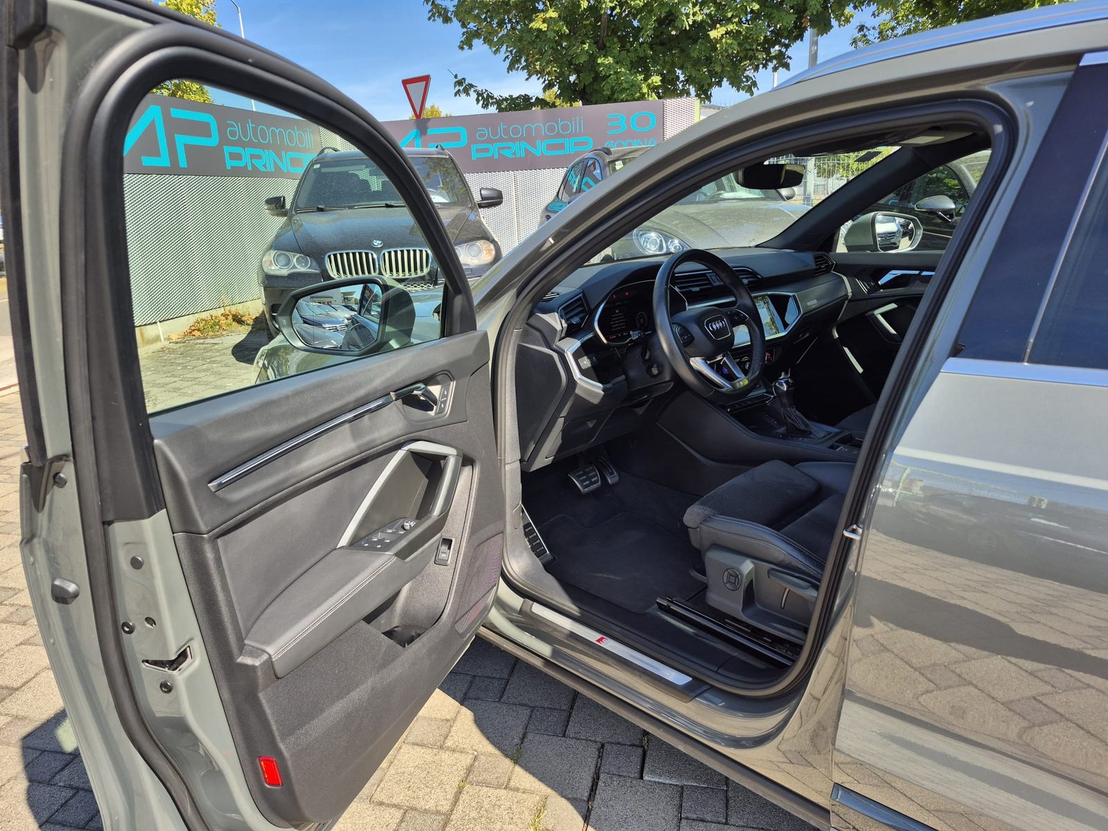 2022 Audi Q3 S line — fotografija 10