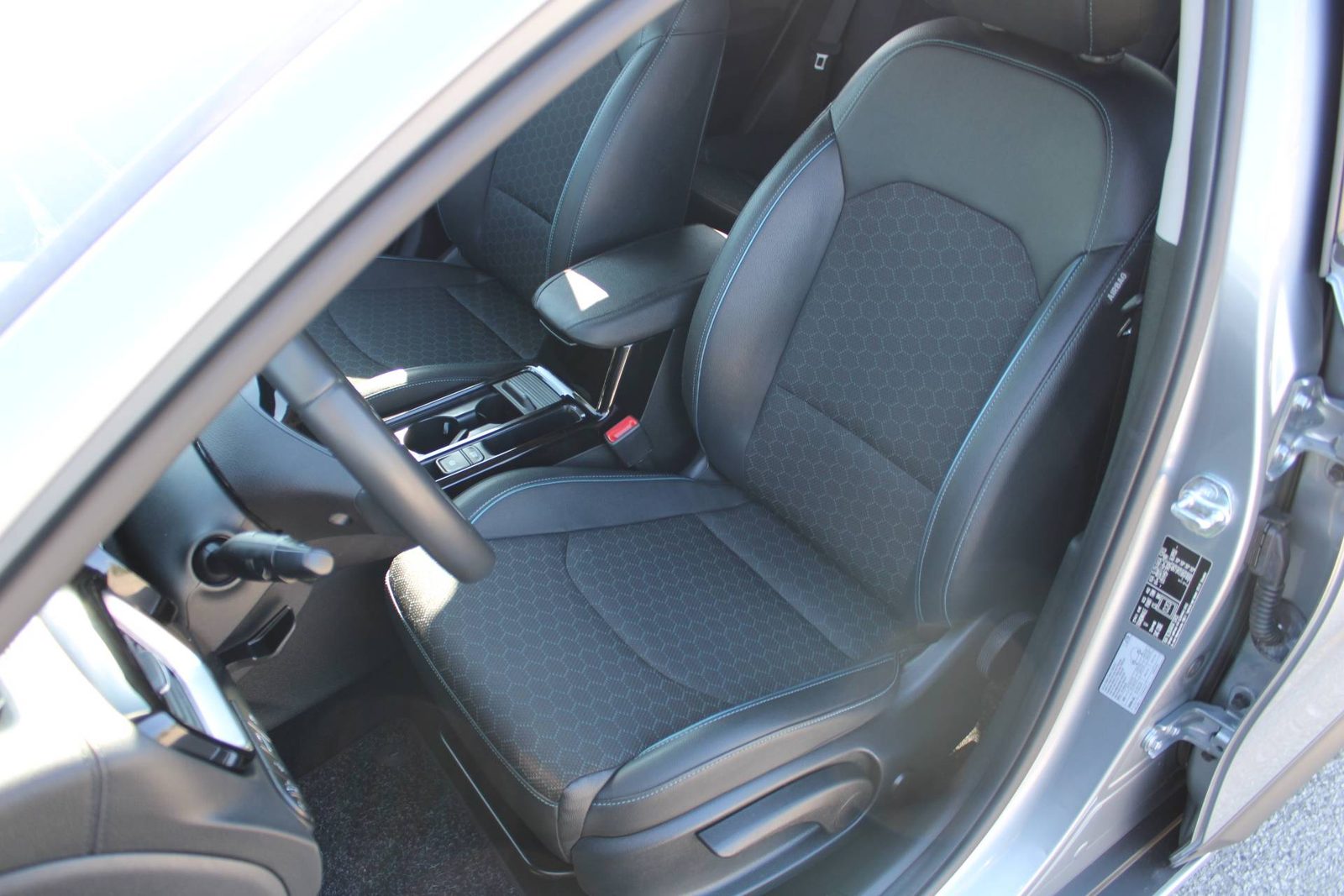 2023 Kia Xcee'd — fotografija 11