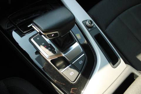 2022 Audi A4 — sličica 18