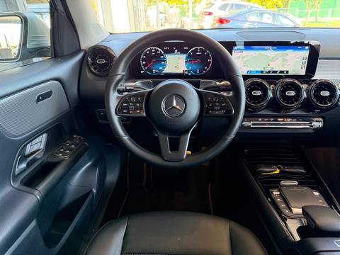 2021 Mercedes-Benz GLB — sličica 9