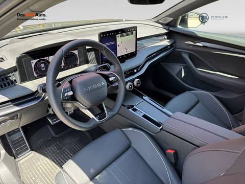 2026 Škoda Superb Sportline — sličica 9
