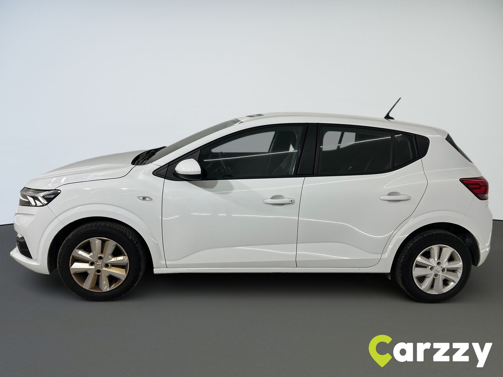 2022 Dacia Sandero — fotografija 8